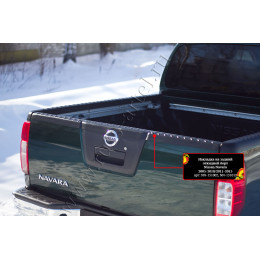 Накладка на задний откидной борт без скотча Русская артель Nissan Navara  NN-151012