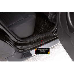 Накладки на внутренние пороги дверей, вариант 2 Русская артель Renault Duster   NRD-019702