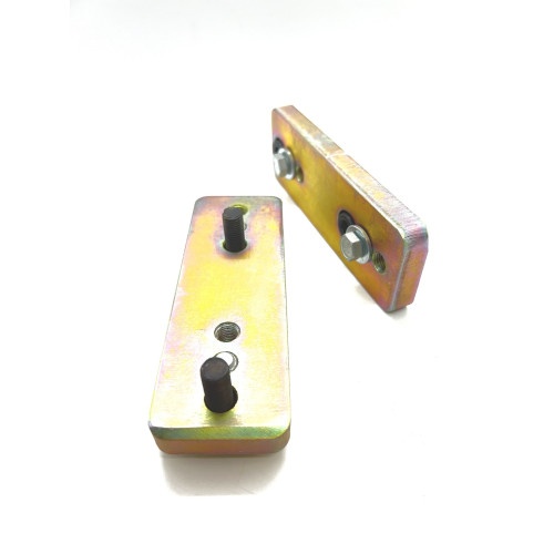 Проставки переднего стабилизатора Toyota Hilux 8-gen (2015- ),Toyota Fortuner (2016-)  под лифт 2 дюйма, смещение 15-30 mm (растояние по болтам 86мм)