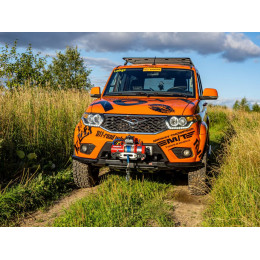 Лебёдка переносная РИФ 9.5XS c квадратом для фаркопа и проводами в сборе, короткий барабан, синтетический трос (облегченная)