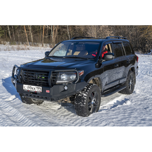 Бампер РИФ силовой передний Toyota Land Cruiser 200 2007-2015 c доп. фарами, защитной дугой и защитой бачка омывателя