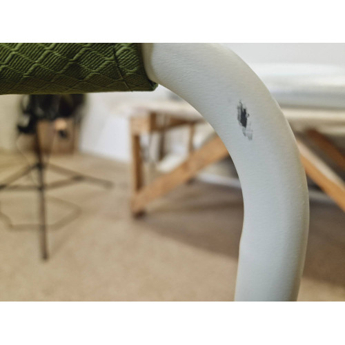 Кресло директорское HELIOS с поворотной спинкой (серый/зеленый), 62х52х47 см, дл 120 кг. (уценка)