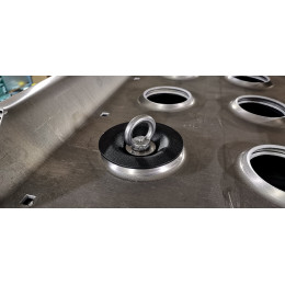 Кронштейны для крепления сэнд-траков к алюминиевому багажнику (платформе) РИФ