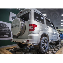 Спойлер УАЗ Патриот продувной со стоп-сигналом 