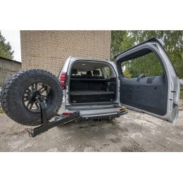 Бампер задний силовой/защита штатного бампера РИФ Toyota Land Cruiser Prado 150 c квадратом под фаркоп, калиткой, подсветкой номера