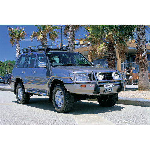 Силовой передний бампер Deluxe для Toyota LandCruiser 100 (02-07года выпуска)